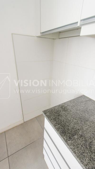 Apto nuevo 2 Dorm, 1 Baño, Av Libertador, 3er Piso MB vista, Sol directo todo el día, 2 balcones, 51 m2, Centro / Aguada. Renta sin impuestos: Vivienda Social.