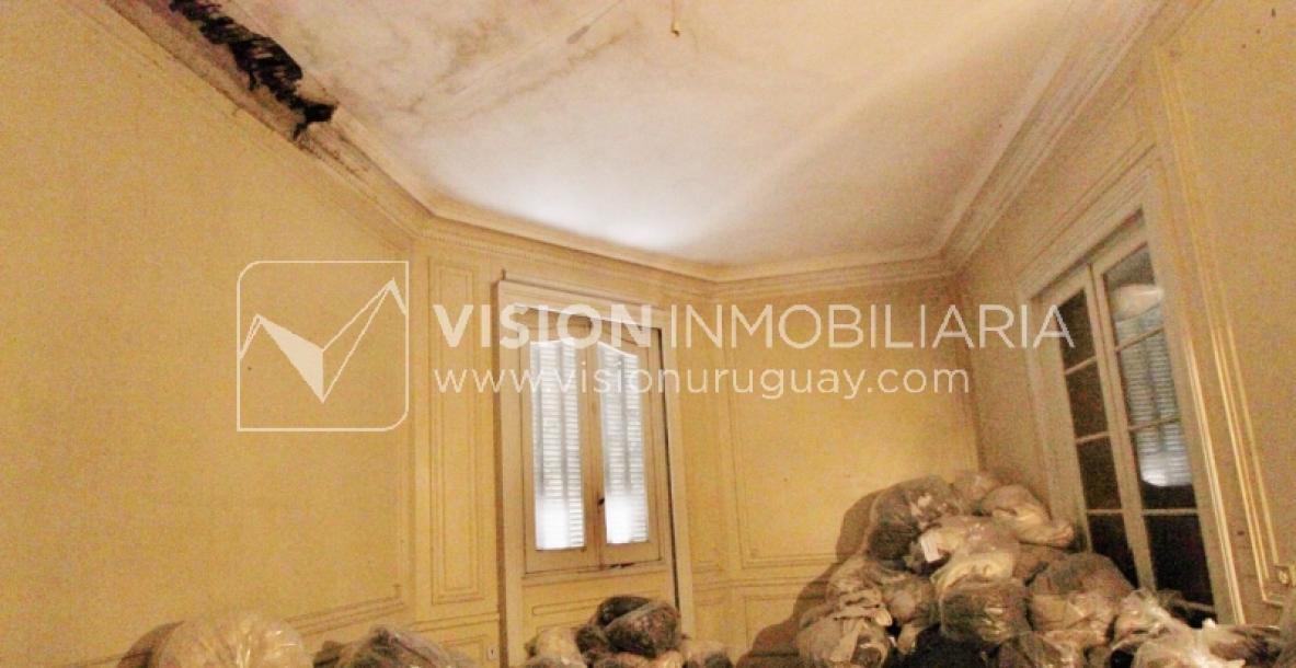 Edificio Palacio Amézaga, oportunidad de inversión, a reciclar para sede corporativa, oficinas u otro destino, 1500 m2 en el corazón de la Cd. Vieja.-42