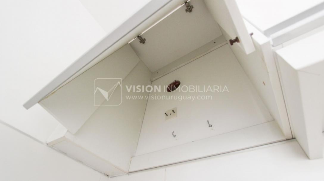 Apto nuevo 2 Dorm, 1 Baño, Av Libertador, 3er Piso MB vista, Sol directo todo el día, 2 balcones, 51 m2, Centro / Aguada. Renta sin impuestos: Vivienda Social.-17