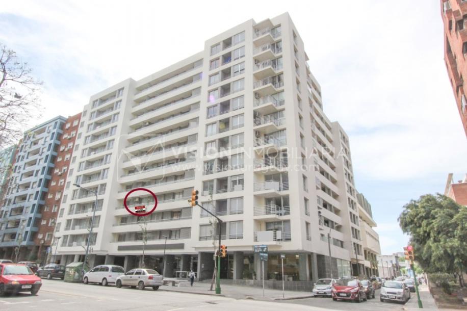 Apto nuevo 2 Dorm, 1 Baño, Av Libertador, 3er Piso MB vista, Sol directo todo el día, 2 balcones, 51 m2, Centro / Aguada. Renta sin impuestos: Vivienda Social.-0