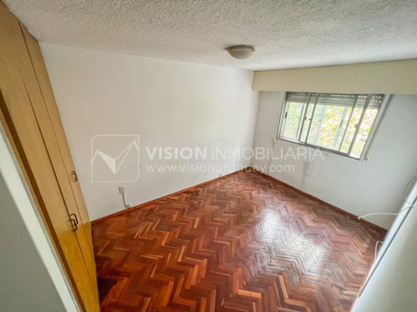 Apartamento con Renta en Venta al frente 2 Dormitorios 2 Baños, La Blanqueada, Av. 8 de Octubre, en Piso 3. Semiequipado. Amenities: 3 Parrilleros, gran Patio Juegos para Niños. Portería y Vigilancia-32