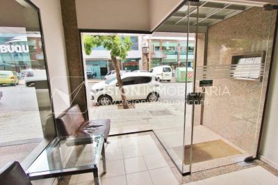 Apartamento-Monoambiente equipado, 25 m2, frente al Punta Carretas Shopping.