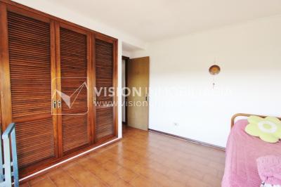 Apartamento en piso alto, 2 dorm. y servicio, muy amplios ambientes 118m2 con amenities y gran confort.