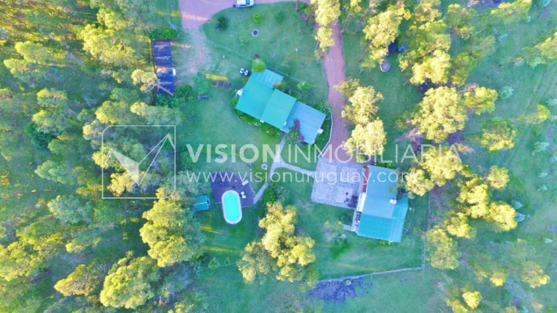 Chacra de 15 hás con el confort de hermosa casa reciclada, barbacoa y piscina climatizada.-10