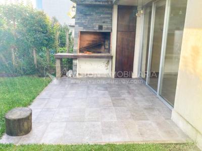 Casa en Venta en GREENS, Barrio Privado diseñado por el Arq. Carlos Ott. 3 dormitorios y 3 baños, 2 cocheras - U$ 340.000 dólares