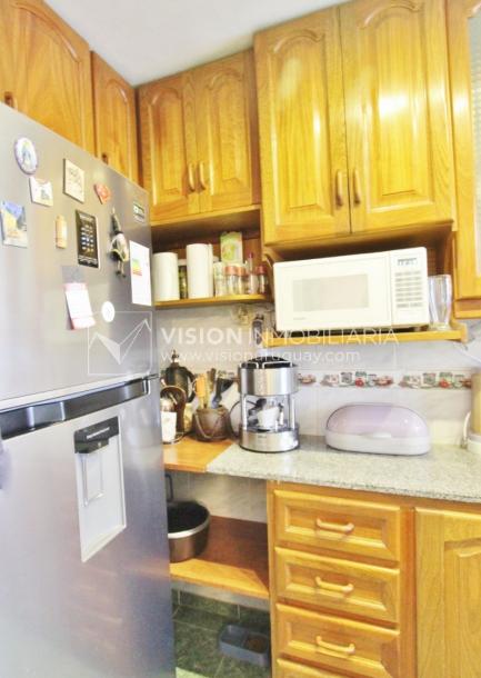 Apartamento con Renta al frente sobre Av. 8 de Octubre casi Propios, en 5to Piso, 3 dormitorios y 1 baño, impecable-11