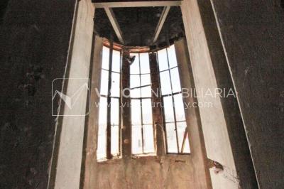 Edificio Palacio Amézaga, oportunidad de inversión, a reciclar para sede corporativa, oficinas u otro destino, 1500 m2 en el corazón de la Cd. Vieja.