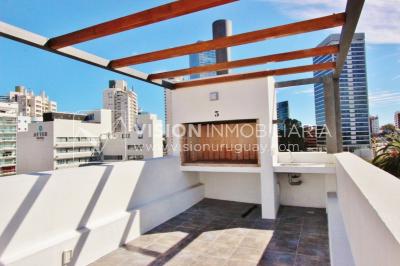 Aptos con Renta U$S 1,250 xMes en Puerto del Buceo, 1er Piso, finas terminaciones.