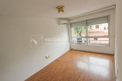 Apto. 1 Dorm. divino punto en Pocitos, a 200m de Rambla, 34m2. Alquiler $26.000 / GC $3500