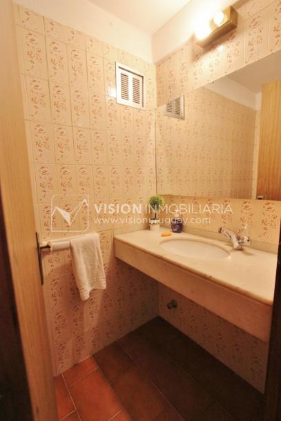Apartamento en piso alto, 2 dorm. y servicio, muy amplios ambientes 118m2 con amenities y gran confort.-33