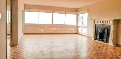 Apartamento en Rambla Piso alto al Puertito del Buceo 3 dorm + Servicio, 180 m2; Alquiler U$S 2.250 / GC $31.000