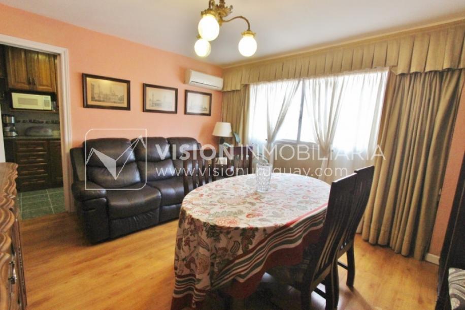 Apartamento con Renta al frente sobre Av. 8 de Octubre casi Propios, en 5to Piso, 3 dormitorios y 1 baño, impecable-4