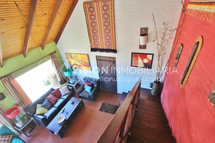 Espectacular Casa en Punta del Diablo a pasos del mar; piscina climatizada, barbacoa, chillout.-71