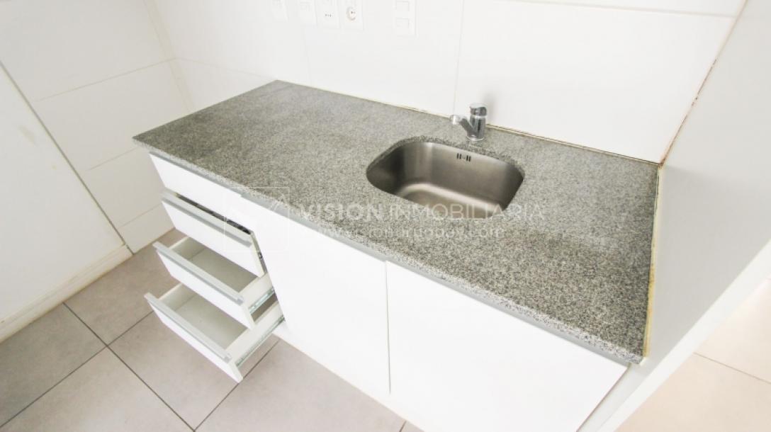 Apto nuevo 2 Dorm, 1 Baño, Av Libertador, 3er Piso MB vista, Sol directo todo el día, 2 balcones, 51 m2, Centro / Aguada. Renta sin impuestos: Vivienda Social.-14