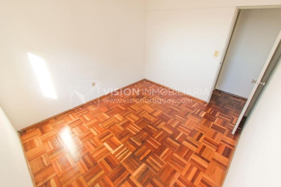 Apto 2 Dorm 1 Baño, Piso 5 MB vista, Terraza Lav, 50 m2., Centro-12