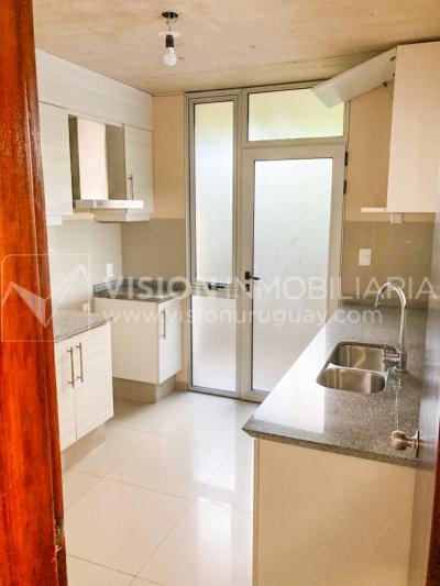 Casa en Venta en GREENS, Barrio Privado diseñado por el Arq. Carlos Ott. 3 dormitorios y 3 baños, 2 cocheras - U$ 340.000 dólares