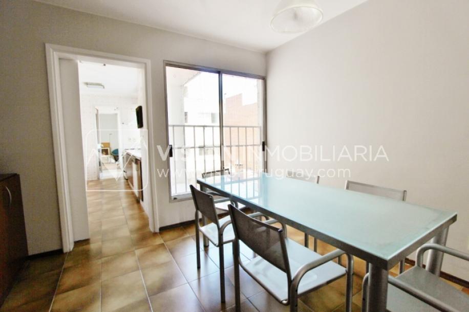 Alquila Apto. de 200m2 sobre el Parque Villa Biarritz, 3 dorm+servicio, garaje-59