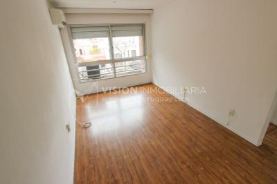 Apto. 1 Dorm. divino punto en Pocitos, a 200m de Rambla, 34m2. Alquiler $26.000 / GC $3500