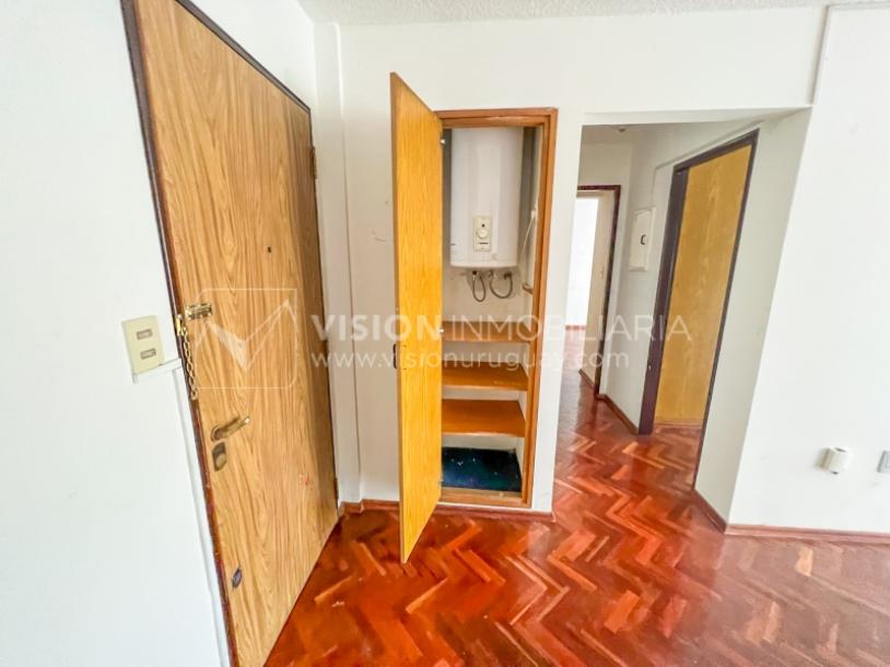 Apartamento con Renta en Venta al frente 2 Dormitorios 2 Baños, La Blanqueada, Av. 8 de Octubre, en Piso 3. Semiequipado. Amenities: 3 Parrilleros, gran Patio Juegos para Niños. Portería y Vigilancia-9