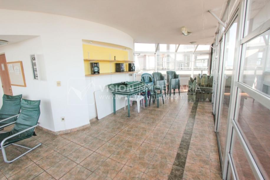 Tres Cruces Apto 1 Dorm, Piso 15 - vistas, Balcón y Terraza Lav, 43 m2.-29