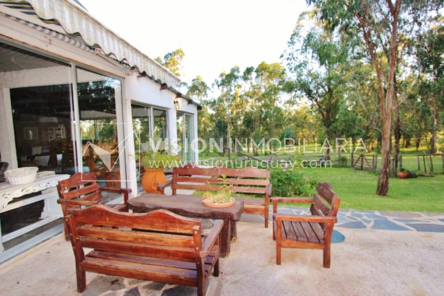 Chacra de 15 hás con el confort de hermosa casa reciclada, barbacoa y piscina climatizada.-28