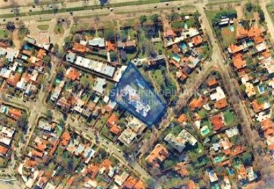 Alquile U$S 3.900 /mes - Distinguido Apartamento en Carrasco de 234 m2, 4 Dormitorios más Servicio, 2 Garajes.