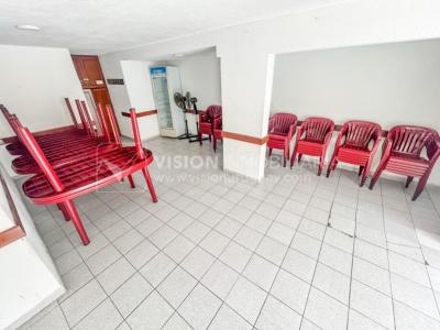 Apartamento con Renta en Venta al frente 2 Dormitorios 2 Baños, La Blanqueada, Av. 8 de Octubre, en Piso 3. Semiequipado. Amenities: 3 Parrilleros, gran Patio Juegos para Niños. Portería y Vigilancia