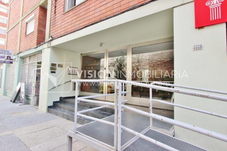 Apartamento con Renta al frente sobre Av. 8 de Octubre casi Propios, en 5to Piso, 3 dormitorios y 1 baño, impecable-45