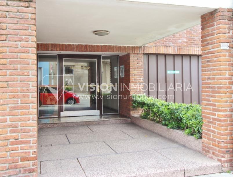 Acogedor apartamento en Pocitos, 3 dormitorios y 2 baños, cocina definida, todo al frente.-4