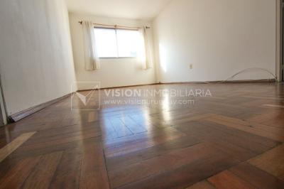 Apto 2 Dorm 1 Baño, Piso 5 MB vista, Terraza Lav, 50 m2., Centro