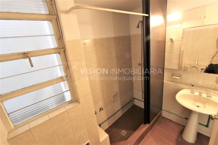 Casa de 212m2 & terreno de 359m2, Av. Luis A. de Herrera casi Rambla, Buceo-Pocitos-19