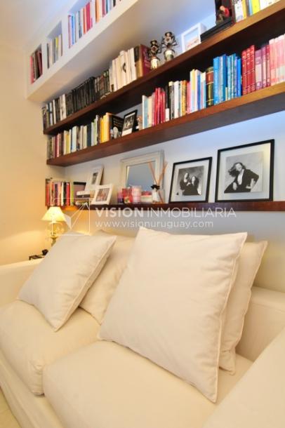 Apto. VIP sobre Rbla. 140 m2 con 3 dorm, 3 baños, cochera 2 automóviles-3