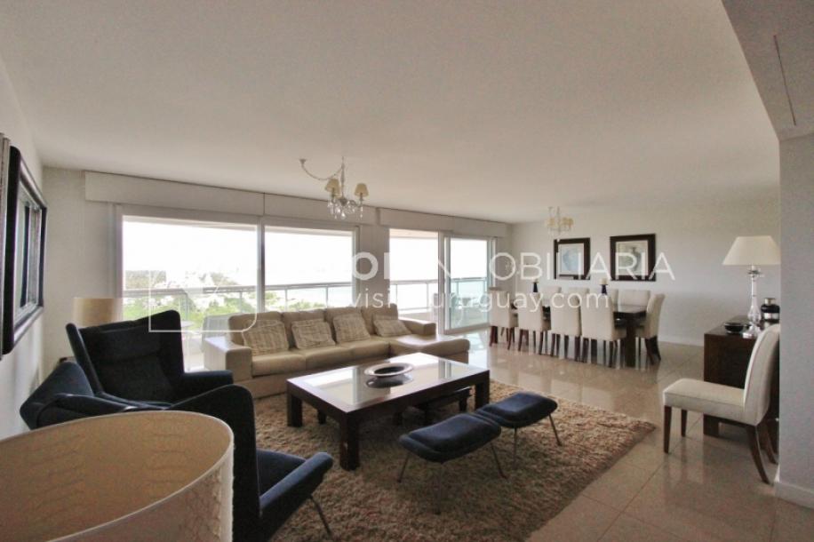 Apto en Aquarela Tower, lo mejor de Punta del Este | 4 dorm en suite + servicio, 253 m2 -9