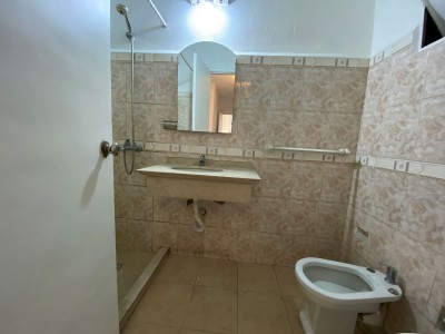 Alquiler Amplio Apartamento Centro