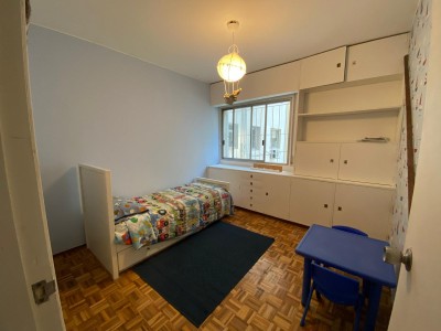 A metros de Avenida Brasil y próxima a la rambla