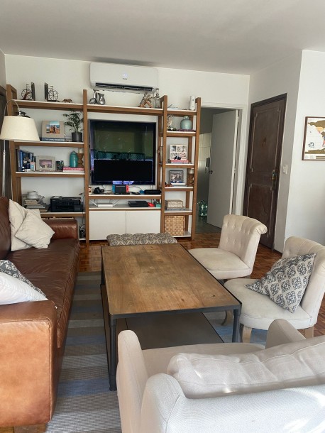 A metros de Avenida Brasil y próxima a la rambla-3