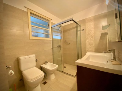 Esplendido apto en Pocitos.