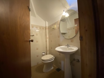 Espléndida casa en Carrasco, ideal familia numerosa o empresa.