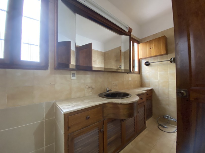 Espléndida casa en Carrasco, ideal familia numerosa o empresa.-14