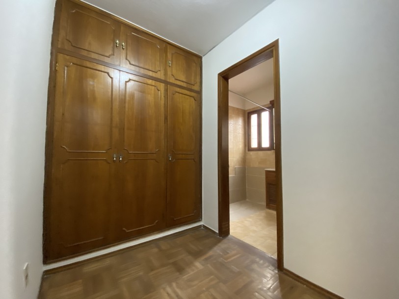 Espléndida casa en Carrasco, ideal familia numerosa o empresa.-10