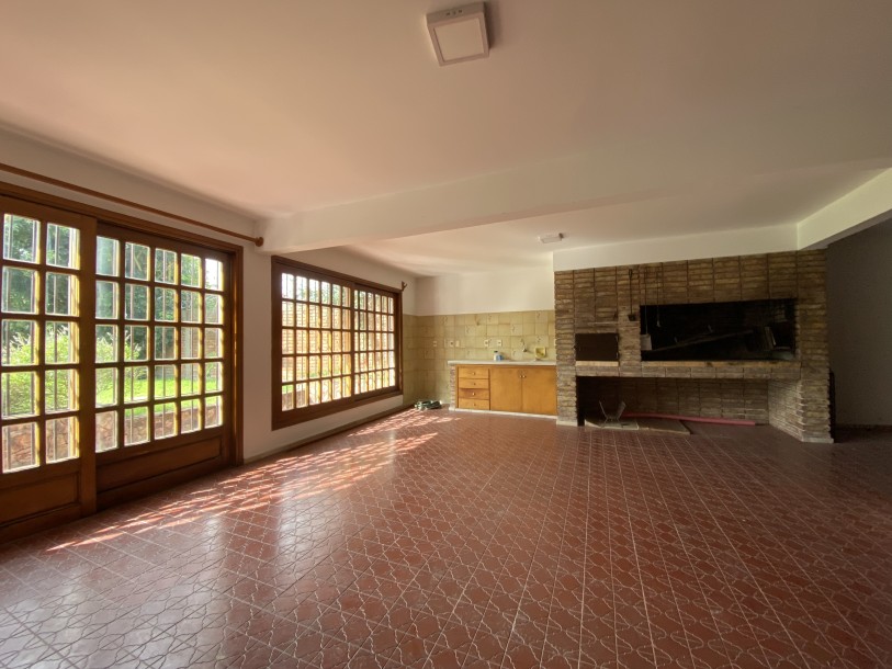 Espléndida casa en Carrasco, ideal familia numerosa o empresa.-21