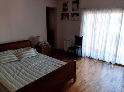 Amplia casa en venta en Punta Gorda