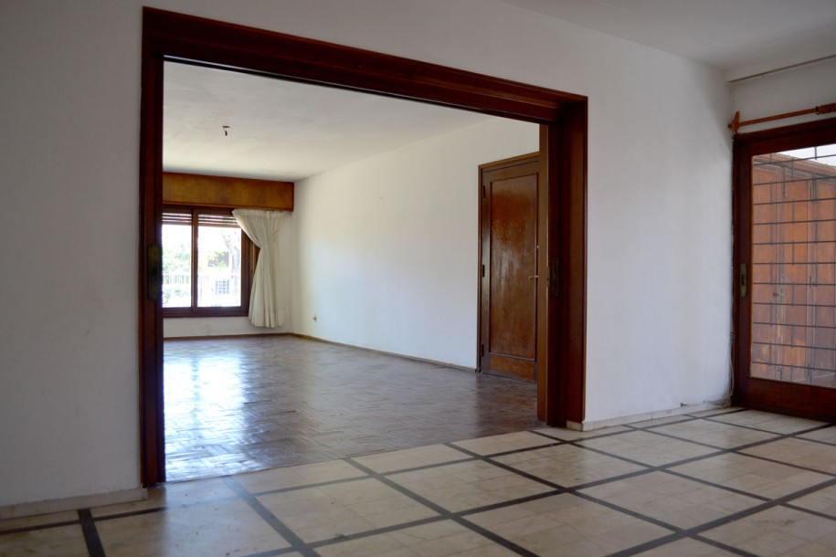 Alquiler Amplia Casa En Excelente Zona De Carrasco-1