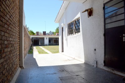 Alquiler Amplia Casa En Excelente Zona De Carrasco