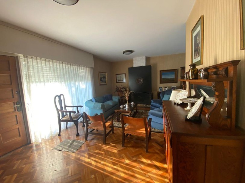 Muy agradable propiedad horizontal en zona Club Náutico-1