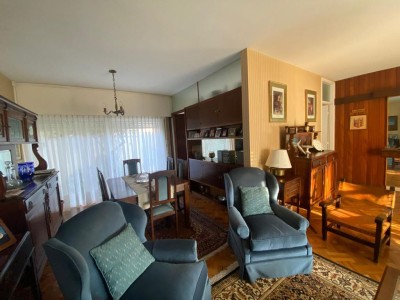 Muy agradable propiedad horizontal en zona Club Náutico